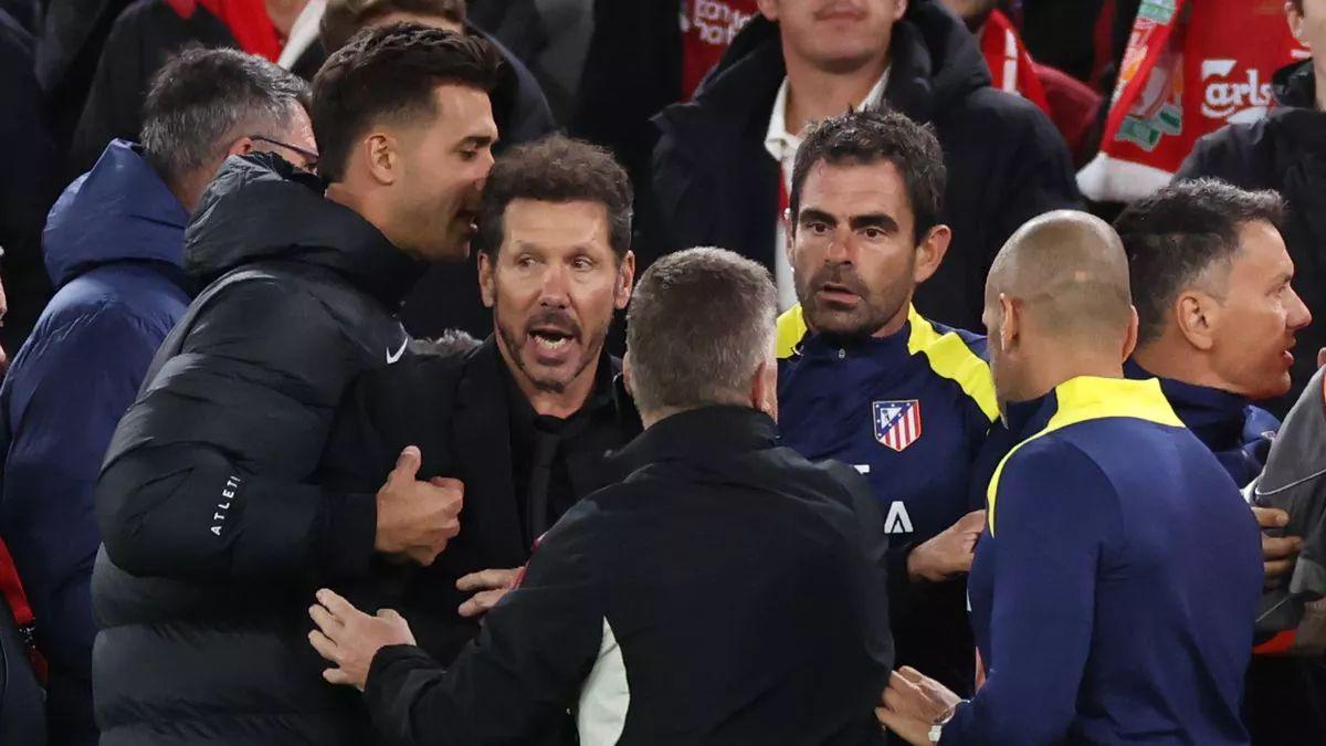 裁判将西蒙, net